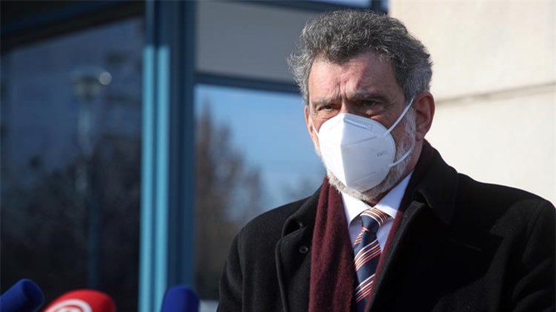Nastava 18. siječnja, za učenike nižih razreda osnovnih i za maturante - licem u lice